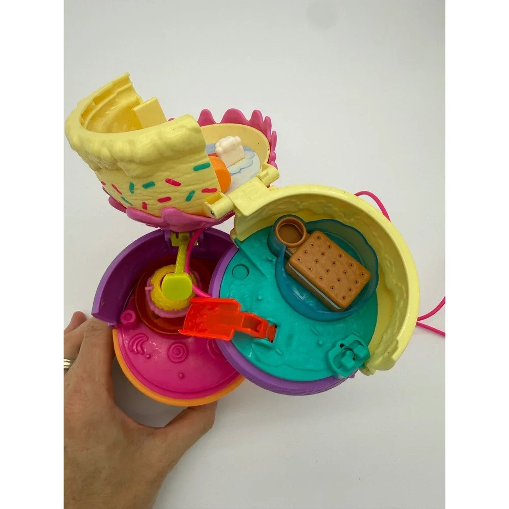 Polly Pocket Ice Cream Cone Purse Playset 2020 Mattel HBF15 Carry Case Toy